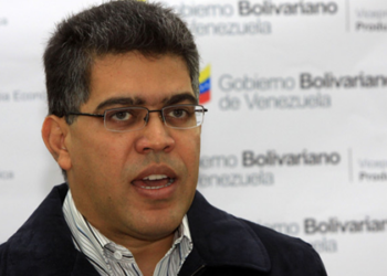Jaua hizo también un llamado a los alcaldes y gobernadores de oposición a garantizar un "diálogo sincero" y renunciar "al poder extranjero".