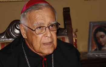 Monseñor Roberto Lückert, expresó que el Gobierno Nacional desconoce la historia cuando se niega a abrir las cárceles y dar la libertad a Iván Simonovis, así como un significativo número de presos políticos que existen hoy en Venezuela
