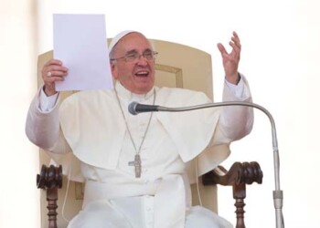 “Cuando los cristianos se olvidan de la esperanza y de la ternura se vuelven una Iglesia fría, que no sabe dónde ir y se enreda en las ideologías, en las actitudes mundanas”, expresó el Papa