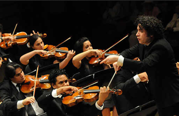 52 niños, músicos pertenecientes al programa escocés Big Noise, compartirán escenario con el maestro venezolano Gustavo Dudamel