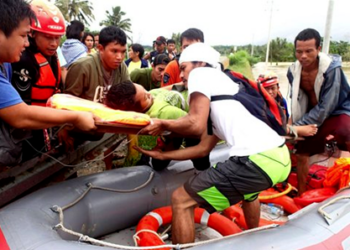 La inundación, generada por las lluvias que trajo un sistema de baja presión, ha afectado a 132.000 personas en 10 provincias