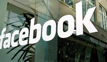 Facebook, la primera red social en línea, festejó este martes sus primeros diez años