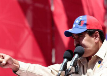 El Presidente Maduro pronunció su discurso, justo en el lugar donde en 1815 fue exhibida tras ser freída la cabeza del prócer José Félix Ribas, quien lideró la batalla de La Victoria, al frente de unos mil estudiantes