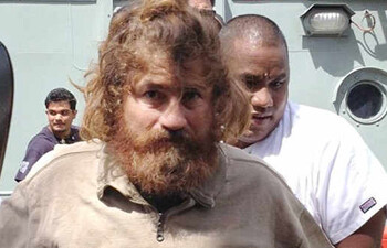 El marinero, de quien inicialmente se dijo que era mexicano, es oriundo de la localidad salvadoreña de Garita Palmera y su último domicilio estaba en Costa Azul, en el estado mexicano de Chiapas