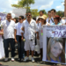 Vestidos de blanco, familiares, amigos y autoridades caminaron por la paz en honor a la joven asesinada hace una semana. 