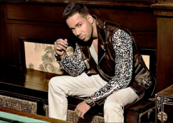 Santos debuta esta semana en la primera posición en la lista de Top Latin Albums de Billboard