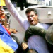 Leopoldo López recorrió el país enalteciendo sus tradiciones, sus culturas y patrimonio, su música y su poesía; lineamientos que le otorgaron en las pasadas elecciones municipales un apoyo amplio de toda la población venezolana