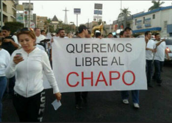 Las pancartas en favor del "Chapo" Guzmán pedían su liberación y su no extradición a EE. UU.