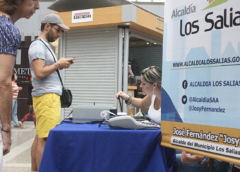 El operativo se desarrolló en los centros comerciales Los Altos y La Colina paralelamente