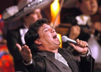 Recientemente dieron a conocer que Juan Gabriel está muy grave, debido a que padece cáncer de intestino, sin embargo, amigos cercanos salieron en su defensa