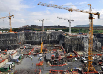 Más de un año de retraso lleva la obra para ampliar el Canal de Panamá  AGENCIAS