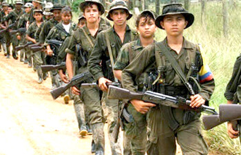 Tres policías colombianos fueron asesinados este martes por supuestos guerrilleros de las Farc