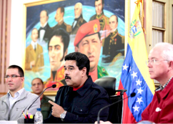 “Creo en la buena voluntad y confianza que estoy depositando en los sectores empresariales y que quieren producir y que les duele el país", afirmó Maduro