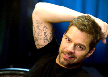 Vida", la canción que Ricky Martin aporta a la banda sonora oficial del Mundial de Fútbol de Brasil, que se celebrará este verano, cuenta ya con un videoclip que ha sido estrenado ayer a través de internet.