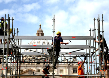 La Ciudad del Vaticano tiene preparados una serie de actos litúrgicos, encuentros y conferencias de prensa para celebrar las canonizaciones de los papas Juan Pablo II y Juan XXIII