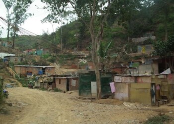 En la comunidad hay fallas con el servicio de agua, aseo urbano, alumbrado público y asfaltado