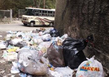 Los vecinos de la comunidad están cansados de la putrefacción