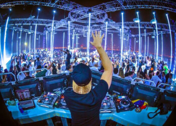 El Dj venezolano
Víctor Porfidio brilla
en Dubai con su música