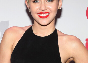 Cyrus confesó que la canción Wrecking Ball la escribió para su ex, Liam Hemsworth