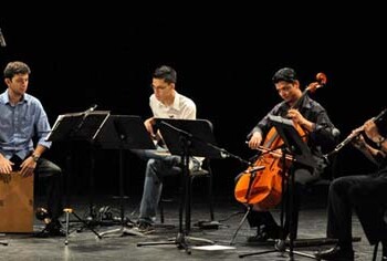 La Orquesta Sinfónica de Venezuela (OSV), presenta el jueves 29 de mayo a las 7 p.m. un concierto muy especial junto al Ensamble Väare  AGENCIAS