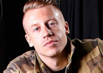 Macklemore, ganador de cuatro Grammy en la pasada edición, se disculpó tras haber sido criticado por usar disfraz interpretado como una caricatura de los judíos  AGENCIAS