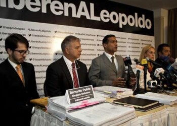 El defensor aseguró además que, pese a los cargos imputados a López, la propia Fiscalía reconoce en el expediente del caso que "jamás hubo incendio" en su sede en Caracas