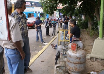 Lugareños amenazan con hacer protestas y trancar la calle