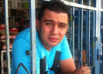 Lugareños y visitantes dejan de comprar productos debido al costo fluctuante