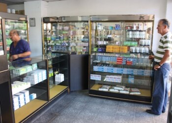Las farmacias no reciben despacho de muchos productos. ARCHIVO