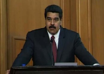 El presidente de la República, Nicolás Maduro, durante el acto de la entrega del Premio Nacional de Periodismo, expresó que “los comunicadores sociales de hoy muestran las verdades  AGENCIAS