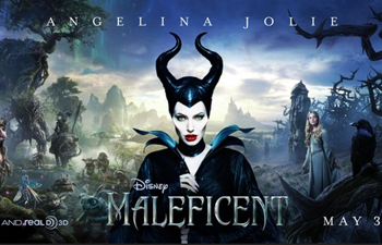 Se trata del mejor estreno en la carrera de Angelina Jolie, quien se viste de negro para el papel de malvada en el filme