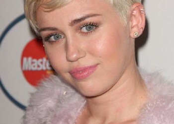 Miley salió en serenas de Justin Bieber, que vive uno de los momentos más tensos de su carrera