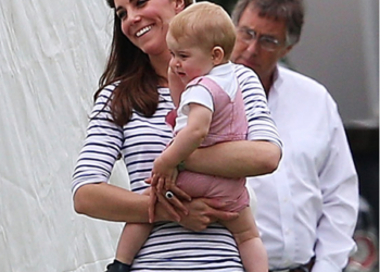 Este domingo George ha sorprendido apareciendo por sorpresa en un partido de polo en el que participaba su padre, el príncipe Guillermo
