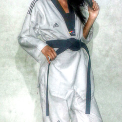 Henyerlin Vera, ganadora de medalla de oro en la primera Válida Nacional Absoluta de Taekwondo