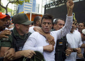 Leopoldo López deberá continuar privado de libertad mientras se prepara el juicio en su contra  AGENCIAS