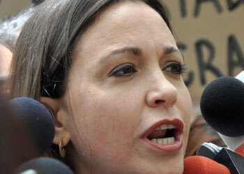 La exdiputada María Corina Machado solicitó además el viernes pasado “protección” a la Comisión Interamericana de Derechos Humanos (CIDH), y la “reivindicación” de sus derechos constitucionales