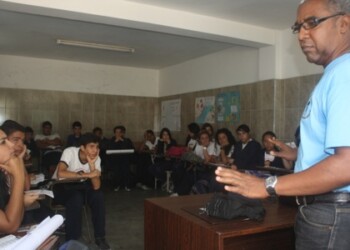 47 niños del sexto grado de la Unidad Educativa Nacional  Manuel Clemente Urbaneja participaron. ARCHIVO