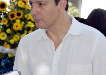 “El homenaje al Libertador no puede pasar debajo de la mesa”