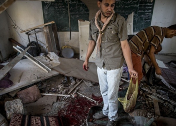Proyectiles israelíes alcanzaron el miércoles un colegio dirigido por la ONU en un campo de refugiados de Gaza, provocando la muerte de al menos a 19 personas  AGENCIAS