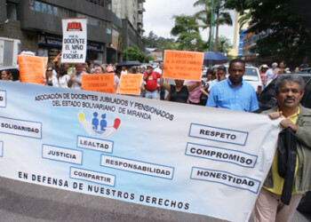 *Deuda multimillonaria mantiene la Gobernación con educadores activos y jubilados