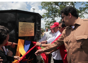 Maduro, llegó ayer al estado Barinas, con la primera combatiente, Cilia Flores y en compañía de las hijas del fallecido presidente Hugo Chávez