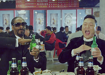 El nuevo bombazo de Psy, cuyo título significa “resaca” en inglés, rebasaba ayer los 100,3 millones de visitas