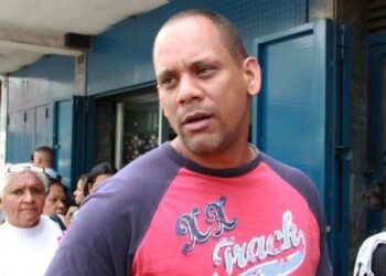 Oliveros: “Estoy cansado de hacer colas”