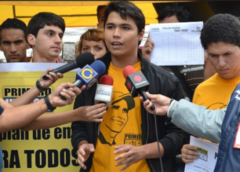 Políticos Y dirigentes estudiantiles exigen la liberación de los jóvenes detenidos por el Sebin la noche del jueves en Caracas  CORT. LAPATILLA