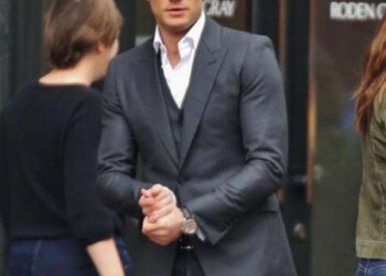 Guionistas de la película 50 Sombras de Grey afirman que Jamie Dornan (Grey) merece un Óscar por sus escenas sexuales