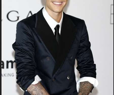 Justin Bieber:  "Miranda Kerr
dijo que quería
hacerme hombre"