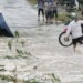 El poderoso tifón “Halong” llegó ayer al Mar de Japón tras su paso, durante el fin de semana, por este país, donde ha dejado un total de 10 muertos  AGENCIAS