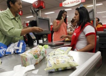 Sueldo y cesta básica no están en sintonía. ARCHIVO