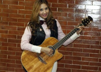 “Quiero que recuerden mis canciones y se identifiquen con lo que escribo, espero no ser algo comercial”