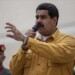 El jefe del Ejecutivo afirmó que esta idea forma parte de una "guerra internacional" contra Venezuela por parte de personas que pretenden "poner de rodillas" al país.
"Una guerra psicológica (...) inventando enfermedades en Venezuela", que, aseguró, ha sido "derrotada"